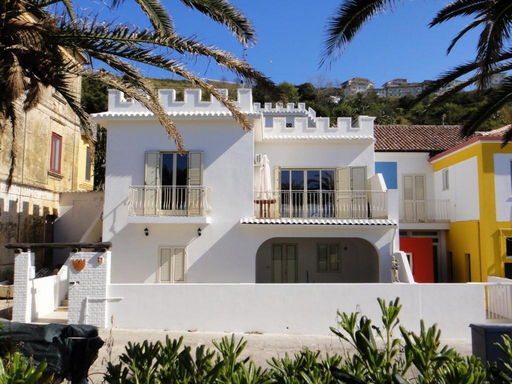 Villino Erminia - Seaside Art B&B Пицо Екстериор снимка